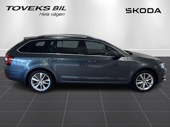 Skoda Octavia 2 of 20