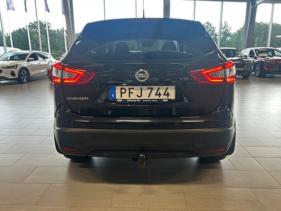 Nissan Qashqai 4 of 12