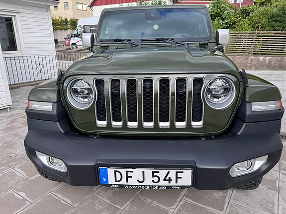 Jeep Wrangler Unlimited 7 of 17