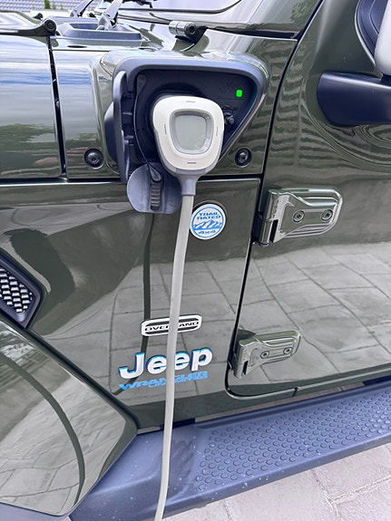 Jeep Wrangler Unlimited 4 of 17