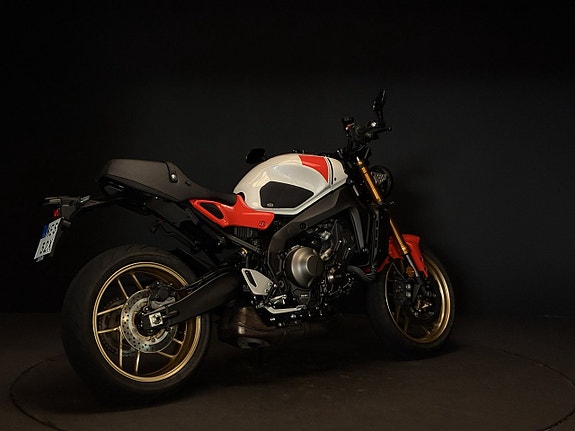 Yamaha XSR900 5 of 6