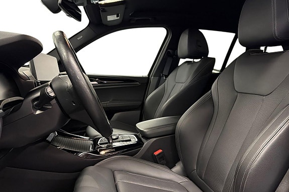 BMW X3 12 of 18