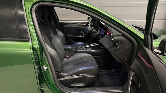 Peugeot 308 16 of 30