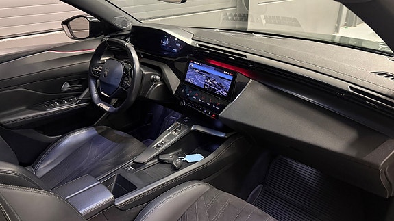 Peugeot 308 17 of 30