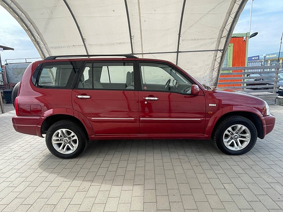 Suzuki Grand Vitara 4 of 20