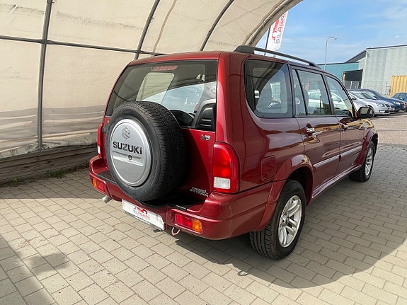 Suzuki Grand Vitara 3 of 20