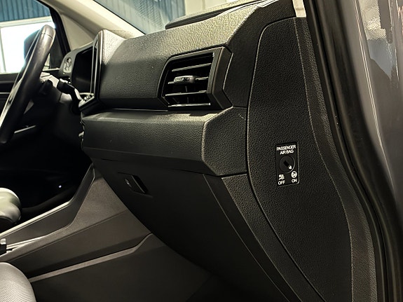 Volkswagen Caddy 16 of 26