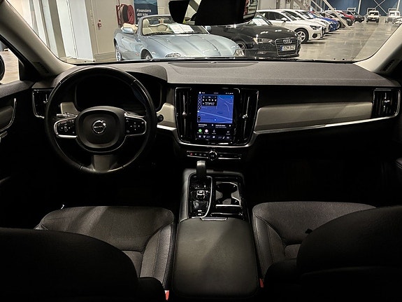 Volvo V90 11 of 15