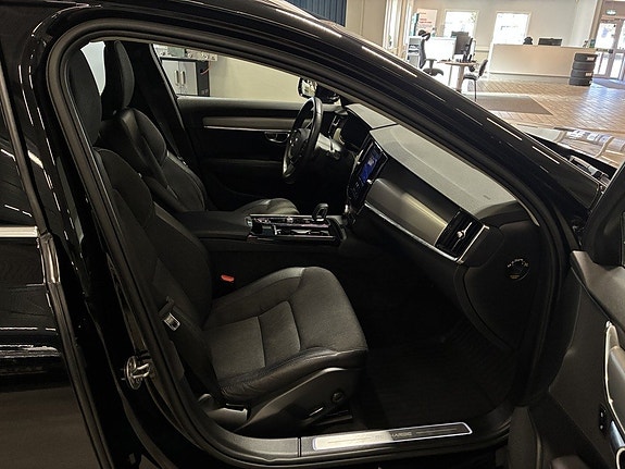 Volvo V90 9 of 15