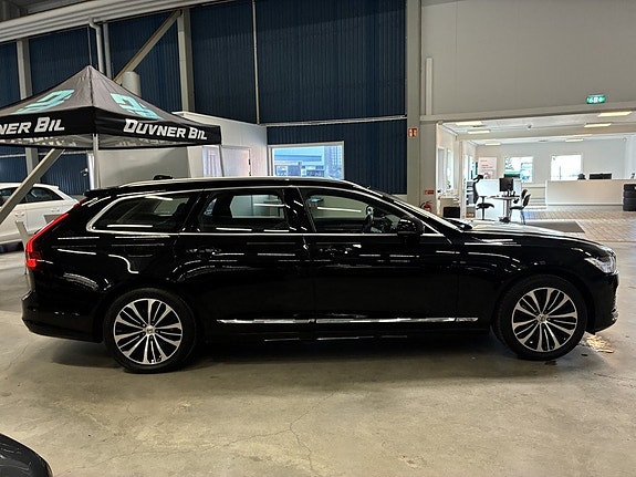 Volvo V90 2 of 15