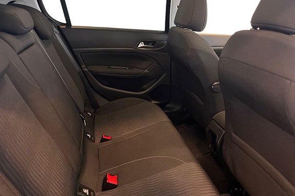 Peugeot 308 21 of 27