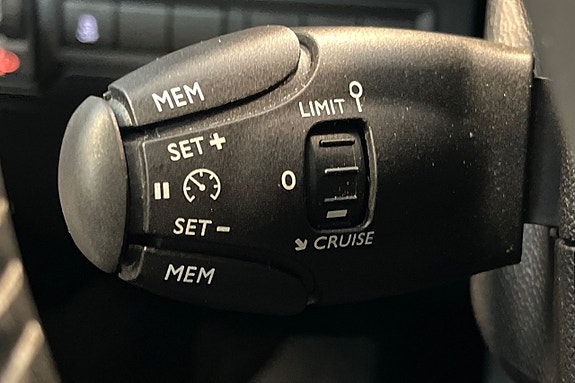 Peugeot 308 14 of 27