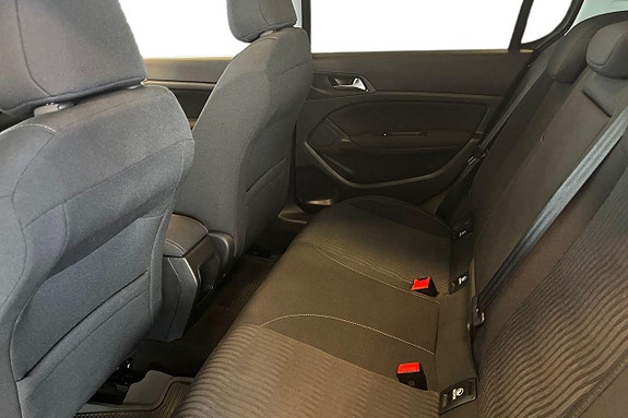 Peugeot 308 22 of 27