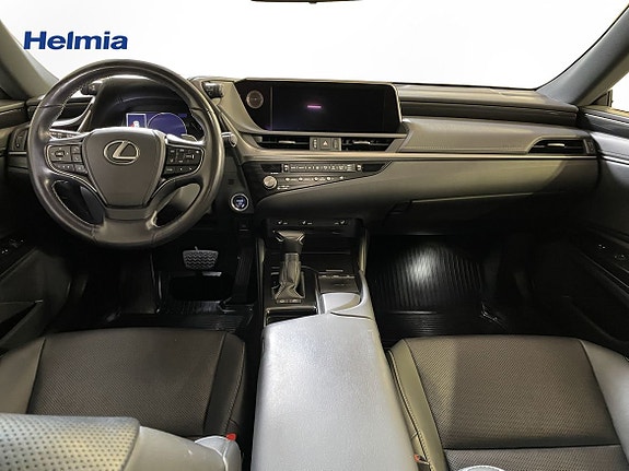 Lexus ES300h 12 of 15