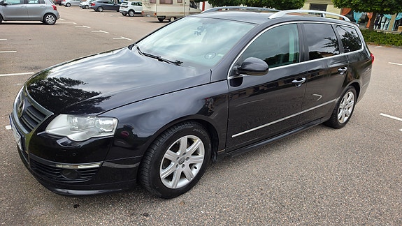 Volkswagen Passat 4 of 13