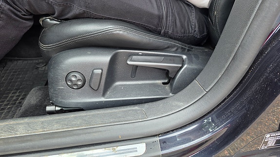 Volkswagen Passat 10 of 13
