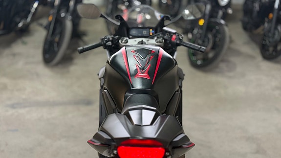 Honda Powersports CBR650R Akrapovic Helsystem 0kr insats 10 of 13