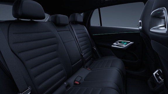 Mercedes-Benz GLC300 9 of 10