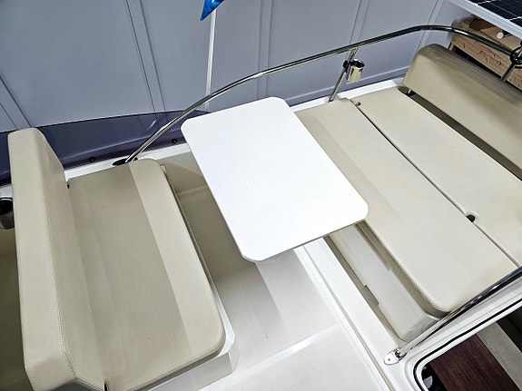 Jeanneau Merry Fisher 10 Yanmar 380hk diesel axeldrift 6 of 12
