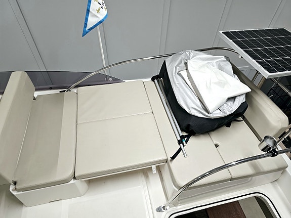 Jeanneau Merry Fisher 10 Yanmar 380hk diesel axeldrift 5 of 12