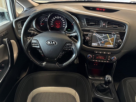 Kia Ceed 11 of 24