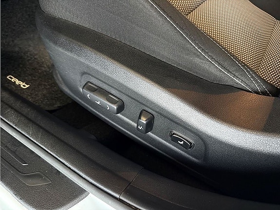 Kia Ceed 13 of 24