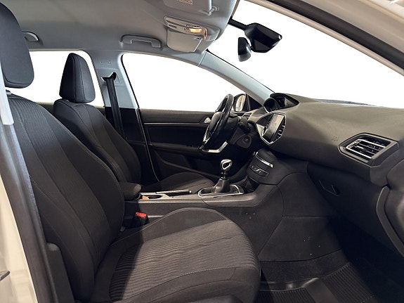 Peugeot 308 9 of 14