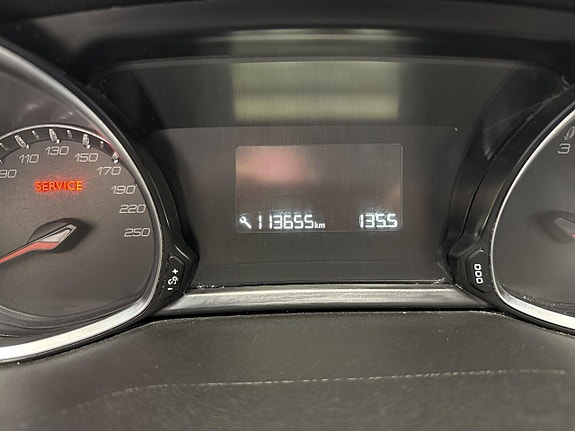 Peugeot 308 12 of 14