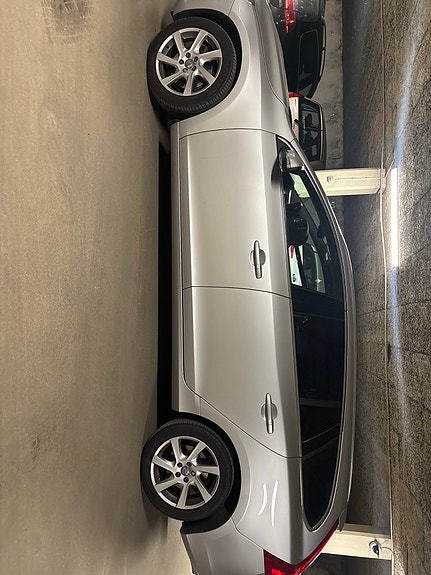 Volvo V60 3 of 14