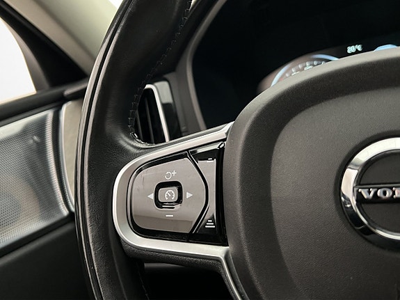Volvo XC60 16 of 30