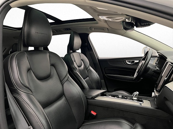 Volvo XC60 28 of 30