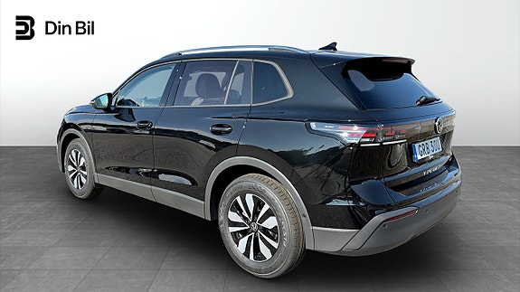 Volkswagen Tiguan 3 of 16