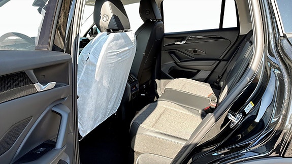 Volkswagen Tiguan 11 of 16