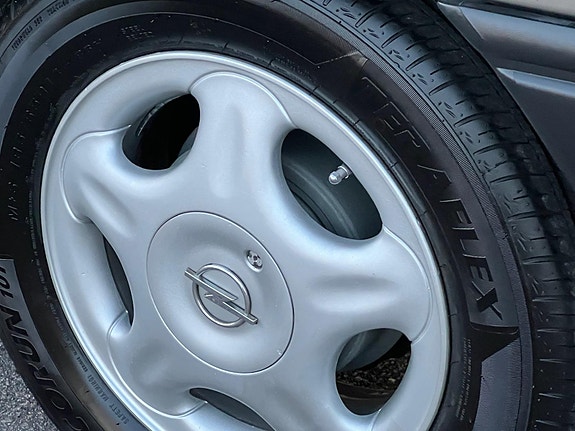 Opel Astra 5 of 12