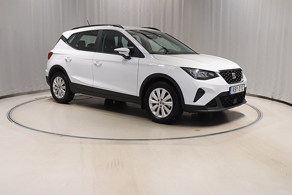 Seat Arona 3 of 10