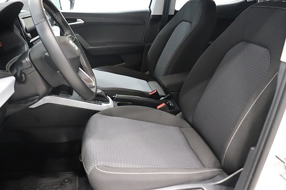 Seat Arona 7 of 10