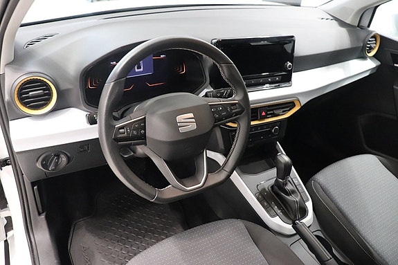 Seat Arona 9 of 10