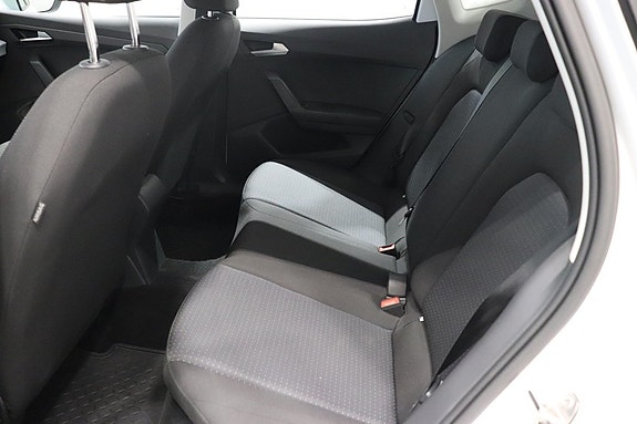Seat Arona 8 of 10