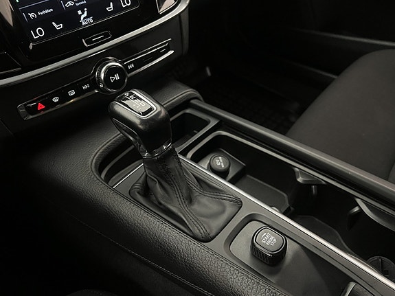 Volvo V90 Cross Country 24 of 30