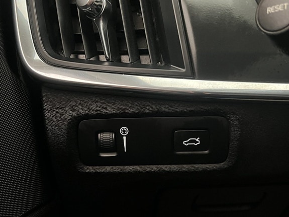 Volvo V90 Cross Country 29 of 30