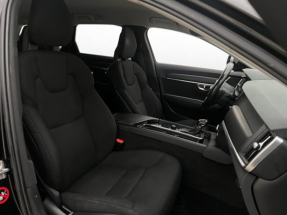 Volvo V90 Cross Country 11 of 30