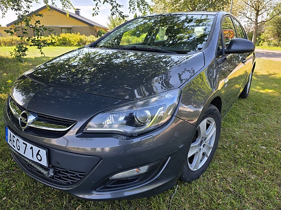 Opel Astra 2 of 5