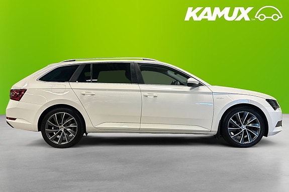 Skoda Superb 2 of 26