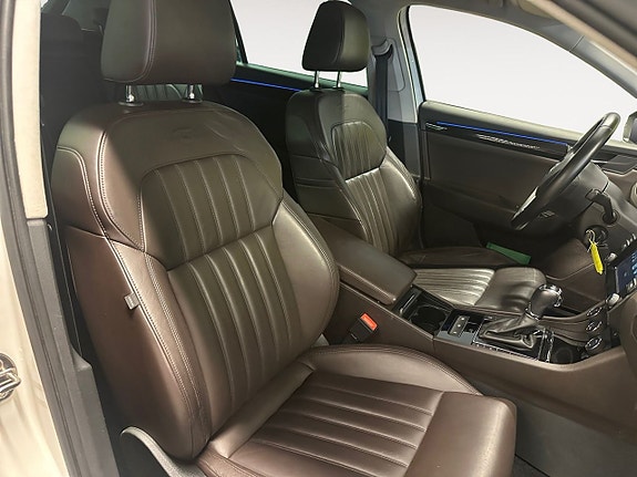 Skoda Superb 15 of 26
