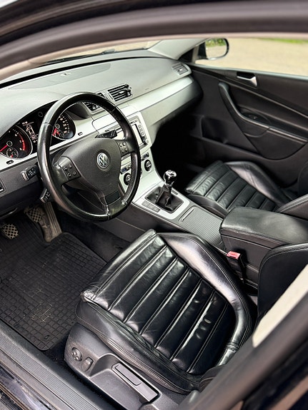 Volkswagen Passat 7 of 13