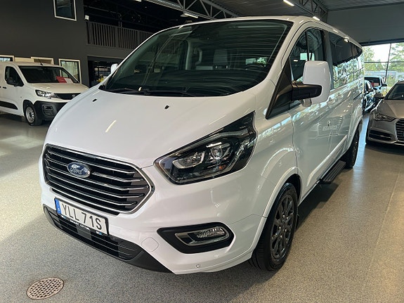 Ford Custom Tourneo 8 of 21