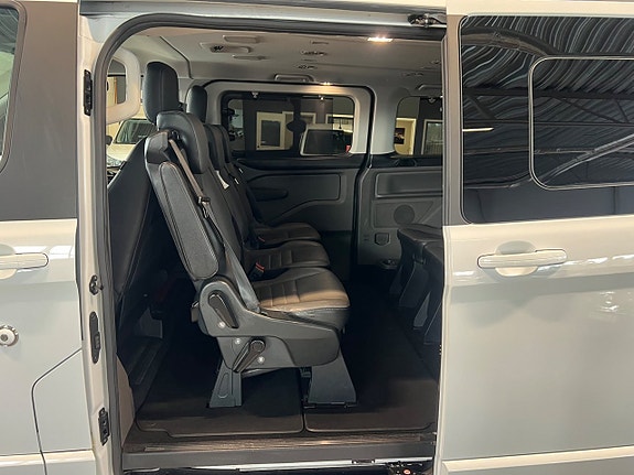 Ford Custom Tourneo 16 of 21