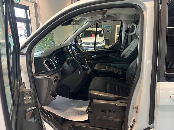 Ford Custom Tourneo 21 of 21