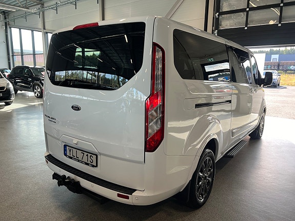 Ford Custom Tourneo 3 of 21
