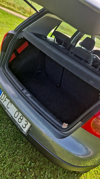 Volkswagen Golf V 6 of 6